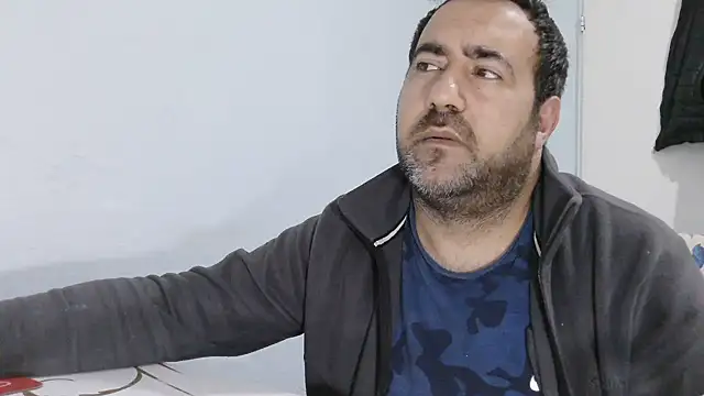 Snapshot of ZYXEL353 chatting on February 12, 5:30 pm ZYXEL353 online show from February 12, 5:30 pm