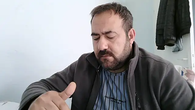 Snapshot of ZYXEL353 chatting on March 13, 12:45 pm ZYXEL353 online show from March 13, 12:45 pm