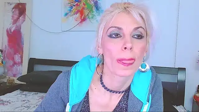 Snapshot of HoneyLara chatting on February 5, 4:48 am HoneyLara online show from February 5, 4:48 am