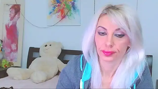 HoneyLara online show from January 13, 10:48 pm