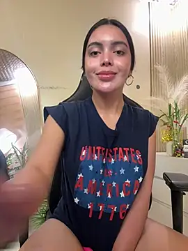 Snapshot of HotstuffCherrySummer chatting on May 11, 2:56 pm HotstuffCherrySummer online show from May 11, 2:56 pm