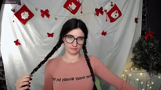 Snapshot of MaryEm976 chatting on December 30, 10:10 am MaryEm976 online show from December 30, 10:10 am