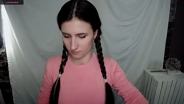 Snapshot of MaryEm976 chatting on January 21, 12:18 pm MaryEm976 online show from January 21, 12:18 pm