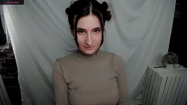 Snapshot of MaryEm976 chatting on January 26, 1:36 pm MaryEm976 online show from January 26, 1:36 pm