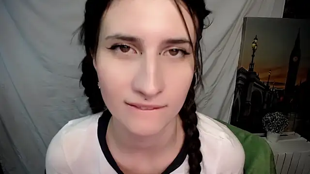 Snapshot of MaryEm976 chatting on February 3, 10:36 am MaryEm976 online show from February 3, 10:36 am