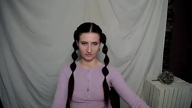 Snapshot of MaryEm976 chatting on February 11, 8:48 am MaryEm976 online show from February 11, 8:48 am