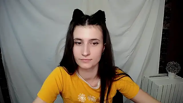 Snapshot of MaryEm976 chatting on February 14, 10:07 am MaryEm976 online show from February 14, 10:07 am