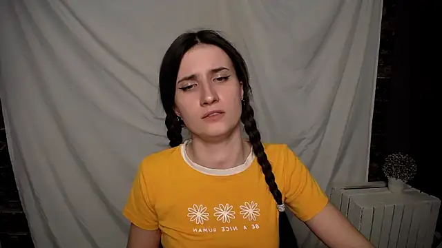 Snapshot of MaryEm976 chatting on February 14, 1:08 pm MaryEm976 online show from February 14, 1:08 pm