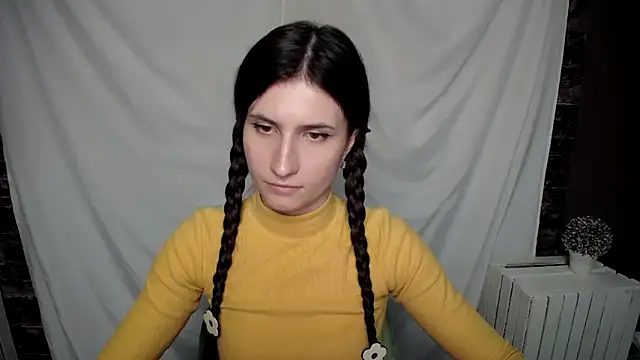 Snapshot of MaryEm976 chatting on February 16, 8:54 am MaryEm976 online show from February 16, 8:54 am