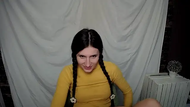 Snapshot of MaryEm976 chatting on February 16, 11:59 am MaryEm976 online show from February 16, 11:59 am