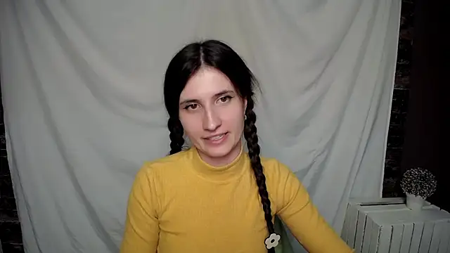 Snapshot of MaryEm976 chatting on February 17, 11:44 am MaryEm976 online show from February 17, 11:44 am