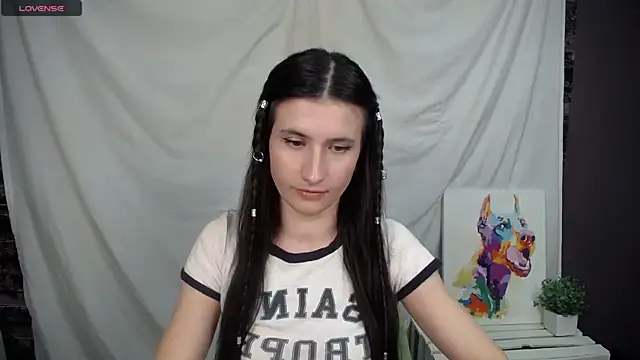 Snapshot of MaryEm976 chatting on March 9, 9:35 am MaryEm976 online show from March 9, 9:35 am