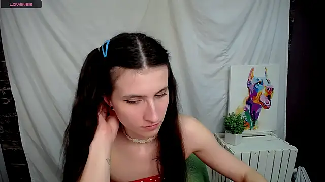 Snapshot of MaryEm976 chatting on March 13, 2:44 pm MaryEm976 online show from March 13, 2:44 pm