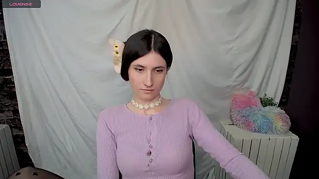 Snapshot of MaryEm976 chatting on March 21, 9:45 am MaryEm976 online show from March 21, 9:45 am