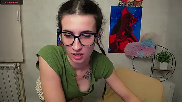 Snapshot of MaryEm976 chatting on November 2, 10:50 am MaryEm976 online show from November 2, 10:50 am