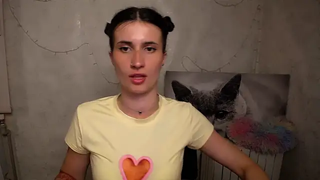 Snapshot of MaryEm976 chatting on May 20, 10:21 am MaryEm976 online show from May 20, 10:21 am