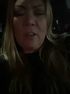 Snapshot of JESS_LOVES chatting on January 31, 1:54 am JESS LOVES online show from January 31, 1:54 am