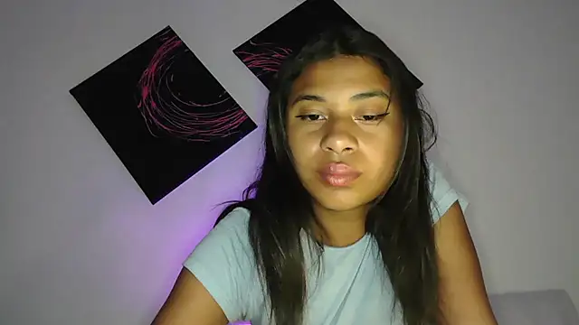 Snapshot of dark_enchantress_ chatting on October 19, 8:53 pm dark enchantress online show from October 19, 8:53 pm