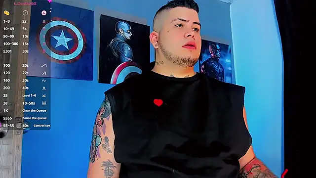 Snapshot of Thomas_chubbyxhot chatting on January 25, 12:38 am Thomas chubbyxhot online show from January 25, 12:38 am