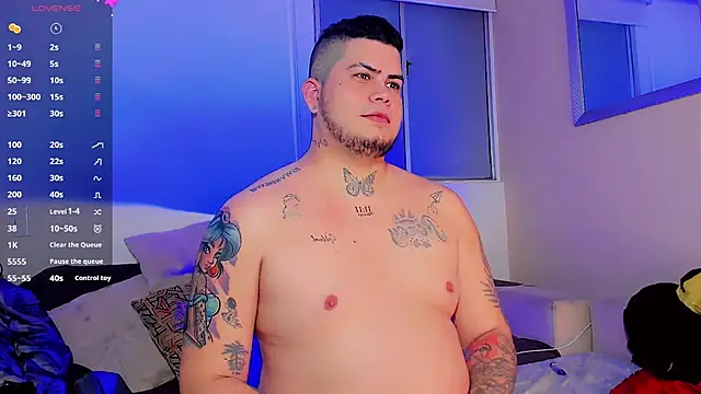 Snapshot of Thomas_chubbyxhot chatting on January 29, 5:51 am Thomas chubbyxhot online show from January 29, 5:51 am