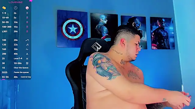 Snapshot of Thomas_chubbyxhot chatting on February 20, 10:16 am Thomas chubbyxhot online show from February 20, 10:16 am