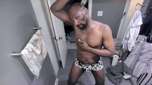 PartyAnimalfreak online show from June 10, 3:07 am