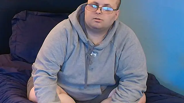 Snapshot of lefty15242 chatting on March 20, 3:56 am lefty15242 online show from March 20, 3:56 am