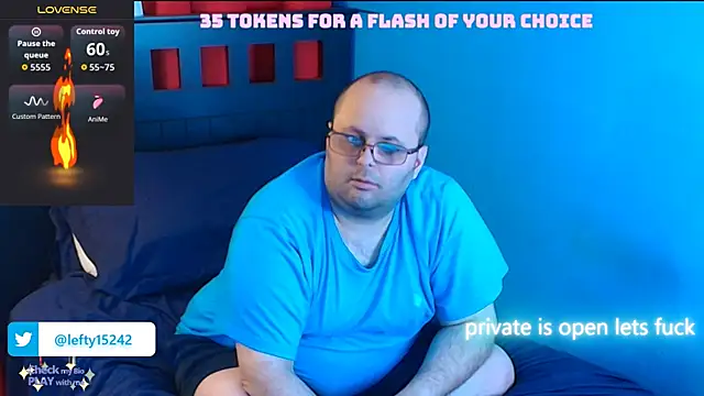 Snapshot of lefty15242 chatting on October 20, 4:24 am lefty15242 online show from October 20, 4:24 am