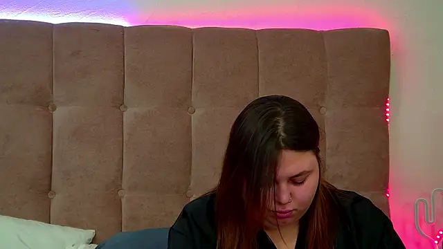 Snapshot of LillianKim chatting on October 22, 6:40 pm LillianKim online show from October 22, 6:40 pm