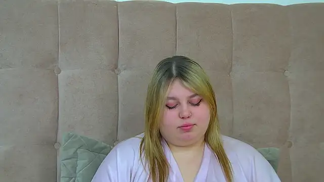 LillianKim online show from February 8, 6:44 pm