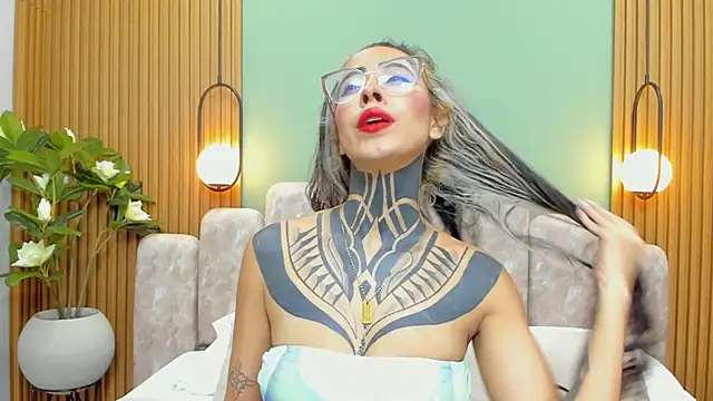 Snapshot of NicoleBlum chatting on January 9, 7:29 pm NicoleBlum online show from January 9, 7:29 pm