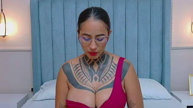 Snapshot of NicoleBlum chatting on May 18, 7:31 pm NicoleBlum online show from May 18, 7:31 pm