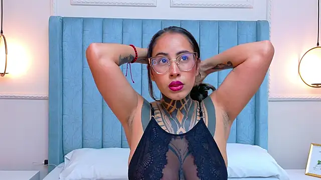 Snapshot of NicoleBlum chatting on June 17, 7:48 pm NicoleBlum online show from June 17, 7:48 pm