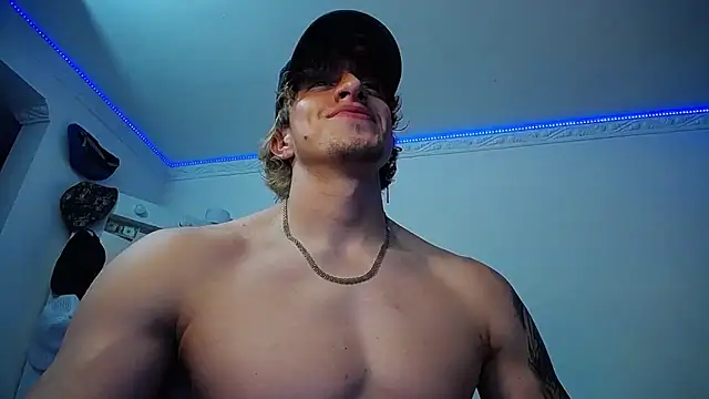 strongboy  online show from March 15, 5:30 am