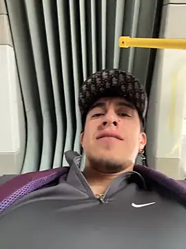 strongboy  online show from March 6, 5:31 pm