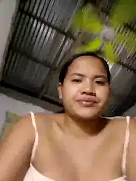 Snapshot of Sexiest_quen chatting on December 1, 7:25 pm Sexiest quen online show from December 1, 7:25 pm