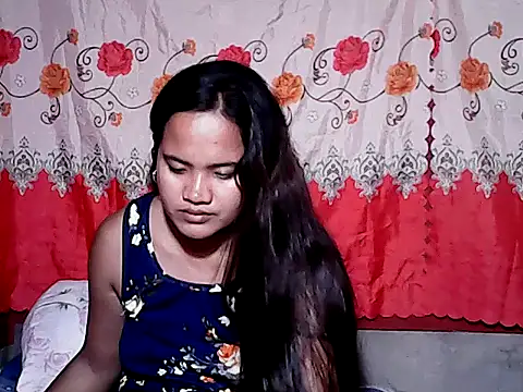 Snapshot of Sexiest_quen chatting on January 16, 4:33 pm Sexiest quen online show from January 16, 4:33 pm