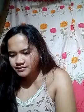 Snapshot of Sexiest_quen chatting on February 1, 7:45 pm Sexiest quen online show from February 1, 7:45 pm