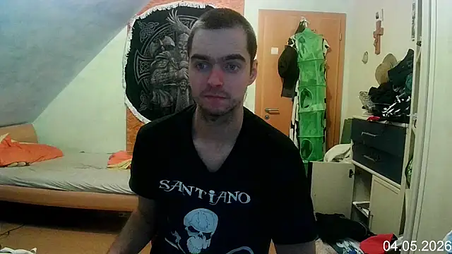 Snapshot of Chris23547 chatting on May 4, 4:47 pm Chris23547 online show from May 4, 4:47 pm