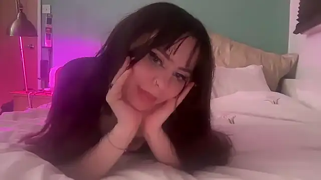 crystalsbaby online show from April 13, 11:43 pm