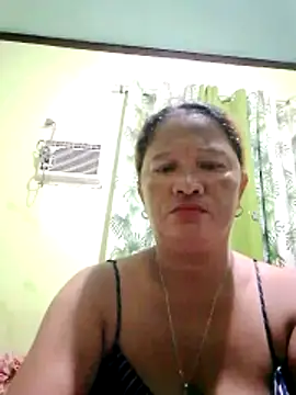 Snapshot of hott_scarlett chatting on November 29, 9:23 am hott scarlett online show from November 29, 9:23 am