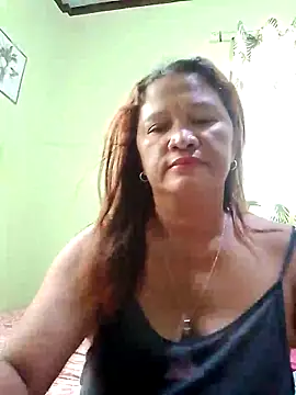 Snapshot of hott_scarlett chatting on November 30, 2:04 am hott scarlett online show from November 30, 2:04 am