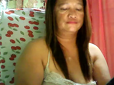 hott scarlett online show from April 25, 12:30 pm
