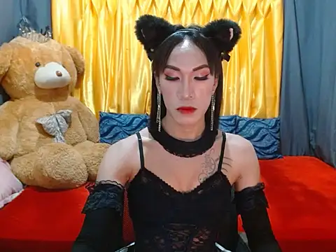 Snapshot of xxSexyBitch69xx chatting on February 6, 9:32 am xxSexyBitch69xx online show from February 6, 9:32 am