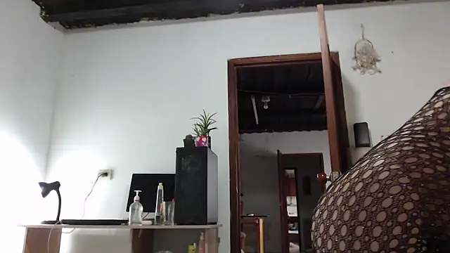 maya hottt online show from March 3, 2:12 pm