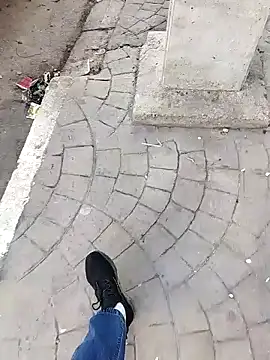 Snapshot of K-27 chatting on October 13, 8:36 am K-27 online show from October 13, 8:36 am