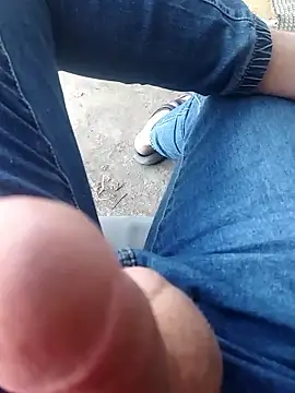 Snapshot of K-27 chatting on November 13, 3:55 pm K-27 online show from November 13, 3:55 pm