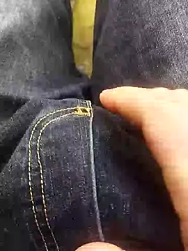 Snapshot of K-27 chatting on March 20, 10:53 am K-27 online show from March 20, 10:53 am