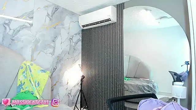 Katemoss70 online show from February 23, 5:50 pm