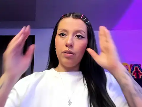 Snapshot of lia_minami chatting on March 7, 2:52 am lia minami online show from March 7, 2:52 am